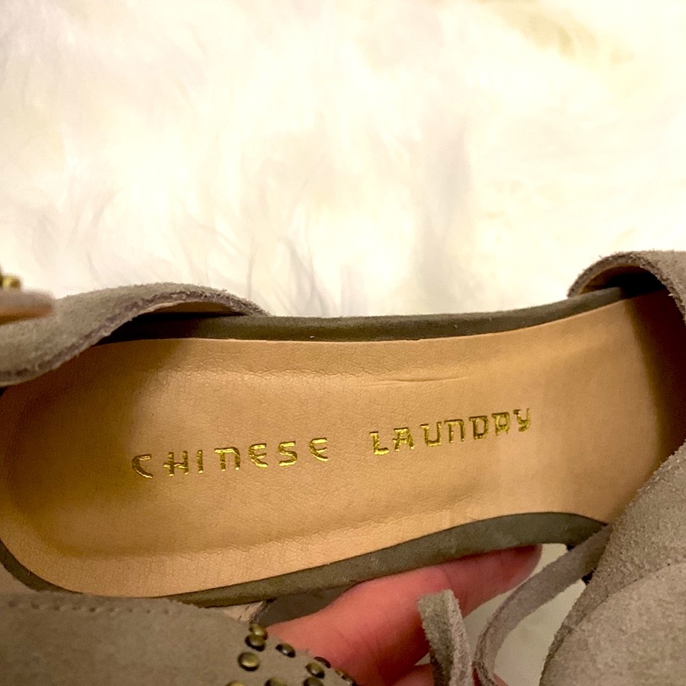 Chinese Laundry Tan Suede Bootie Sandals w/Tassels and glimmering stone accents - Picture 10 of 11
